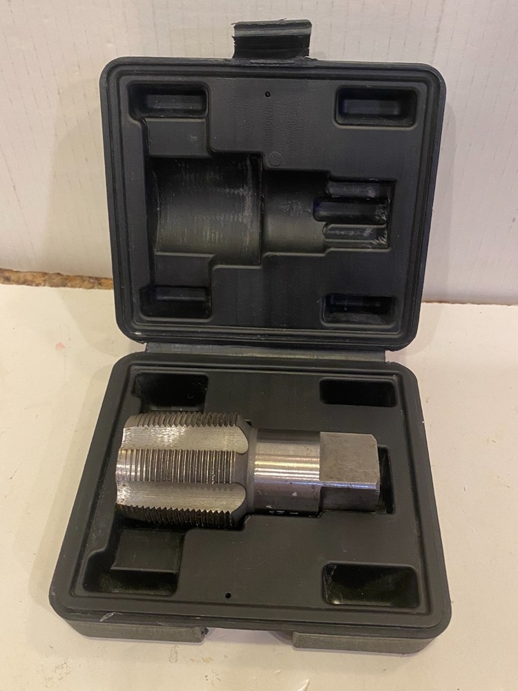 1-1/2 In. Deckrkat NPT Pipe Tap 38mm