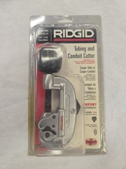 Ridgid 32920 3/16-Inch to 1-1/8-Inch Screw Feed Tubing & Conduit Cutter