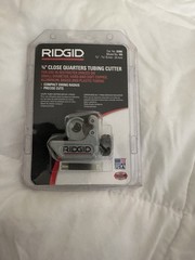 RIDGID 104 Close Quarters Tubing Cutter 3/16&ndash;15/16 in Model 104 MPN 32985
