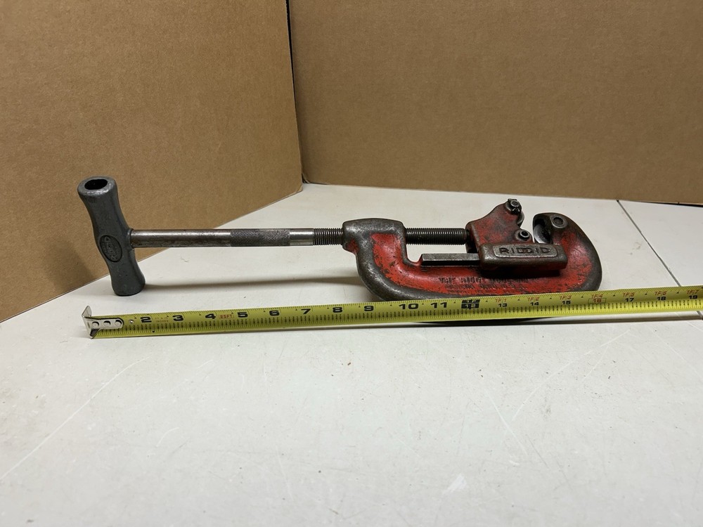 Rigid No. 2 Heavy Duty Pipe Cutter 1/8&Prime; to 2&Prime; Made In USA