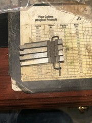 Ridgid 3/8&Prime; &ndash; 16 UNC RH High Speed Steel 500B Bolt Dies 48615 Open Box