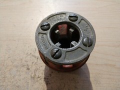 USED RIDGID 00R 1/2&Prime; NPT DIE HEAD &ndash; CHIPPED TEETH