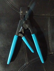 Sharkbite Pex Clamp Tool 3/8&Prime; &ndash; 1&Prime; (865895