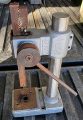 Janesville Tool Mfg. Inc. AP810A Manual Press Arbor Punch Metal Shop Bench Tool