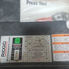 RIDGID RP 210 Press Tool Kit for PEX w/Batteries, Charger, 1/2&Prime; & 1-1/4&Prime; Clamps