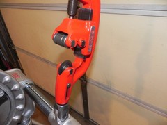 RIDGID 300 -T2 PIPE THREADER 115 V, 38 RPM,341,360, 311, 2 die heads refurbished