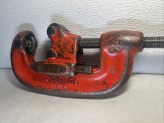 Vintage RIDGID Pipe Cutter No. 2 Heavy Duty 1/8&Prime; To 2&Prime; Ridge Tool Co No 1-2