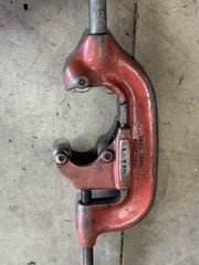 RIDGID 4-S Pipe Cutter 2-4 in OD Cutting Capacity, Std Wheel Cutter