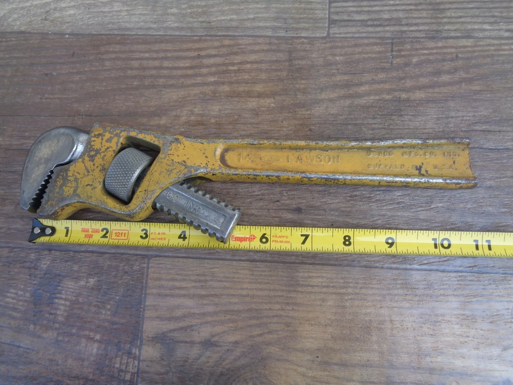 Vintage LAWSON Offset Steel Pipe Wrench 14&Prime; Shortened