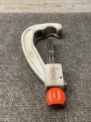 Used Rigid No. 154 Pipe Cutter 1-7/8 To 4-1/2 OD 48 To 116mm