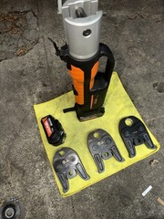 VEVOR PZ-1550 1/2&Prime;3/4&rdquo;-1&Prime; Pro Press Tool 18V w/ 3 Jaws & 2x 4AH Batteries!