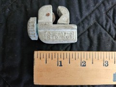 THREE ~ Screw Feed Tubing Cutters ~ Used ~ (2) 1/8&Prime; &ndash; 1-1/8&Prime; & (1) 1/8&Prime; &ndash; 5/8&Prime;