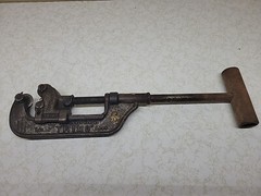 Vintage TRIMO No. 2 Heavy-Duty Drop Forged 1/4&Prime; to 2&Prime; Steel PIPE CUTTER USA MADE