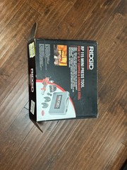 RIDGID Cordless Press Tool Kit with 1/2&Prime; &ndash; 3/4&Prime; ProPress Jaws &ndash; Red (72553)