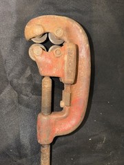 USED RIDGID No. 42A 4 Wheel PIPE CUTTER 1/2&Prime; TO 2&Prime;