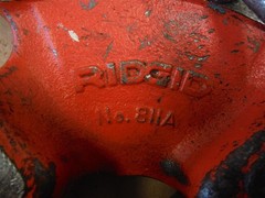 Lot Of 2 Ridgid 811A Pipe Threading Die Heads With Dies SEE DESCRIPTION *NDR7