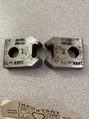 Armstrong Bros. Adjustable Dies for Pipe No.2 Size 1/4&Prime;