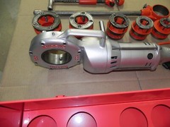 RIDGID 700 PIPE THREADER 115V, 12R set 1/2&Prime;- 2&Prime;,case, Stand, oiler Refurbished