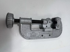 Craftsman Crown Logo Pipe Tube Tubing Cutter 1/4-1 1/2&Prime; Model 5528 Made USA Used