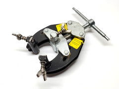 SUMNER Ultra Clamp 781130 Pipe Clamp 1 to 2-1/2 in. Adjustable UC1-2.5 VG Cond