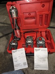 Milwaukee FORCE LOGIC Press Tool 2473-20 w 4 Jaws W Case and Accessories