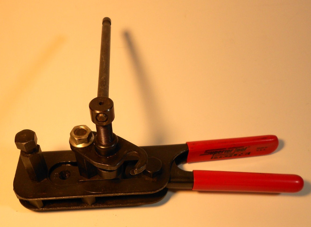 Superior Tool USA Proline Flaring Tool 3/16. 1/4, 5/16, 3/8, 1/2, And 5/8&Prime; B6