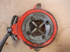 Lot Of 2 Ridgid 811A Pipe Threading Die Heads With Dies SEE DESCRIPTION *NDR7