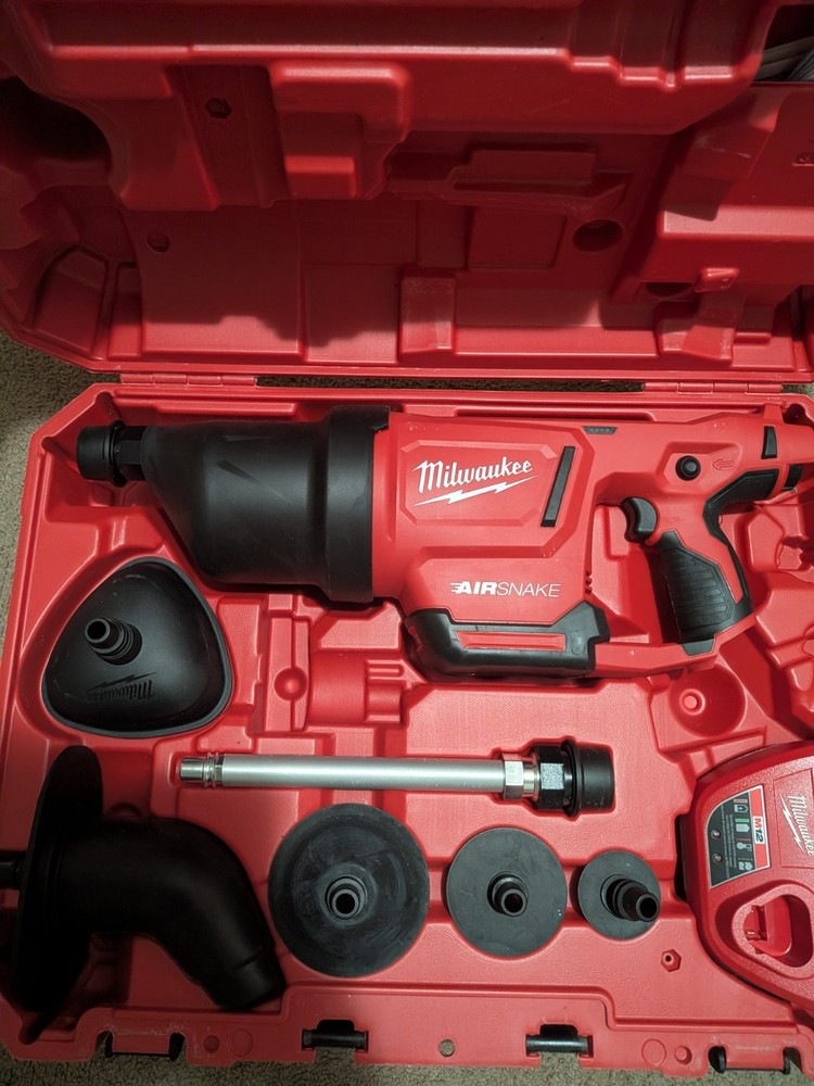 Milwaukee AIRSNAKE M12 Drain Cleaning Air Gun Kit Model 2572B-21 (NO BATTERY!!)