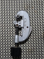 Home Depot 1/8&Prime;-1-1/8&Prime; Model 15 Screw Feed Copper Pipe Cutter ~ Tubing Cutter