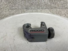 Ridgid 104 Close Quarters Tubing Cutter 3/16 inch to 5/16 inch Tub Plumbing Tool