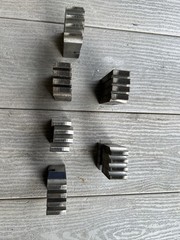 OSTER Threading 3D Dies Multiple Sizes (531A) (loc:3C)