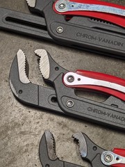 Set of 3 Knipex &ndash; S-Type Pipe Wrench with Fast Adjustment Swiss Wrenches 1 1.5 2