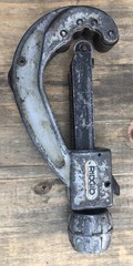 Ridgid No. 152 Pipe Quick-Acting Tubing Cutter 1/4&Prime; to 2-5/8&Prime; &ndash; 6 to 66 MM