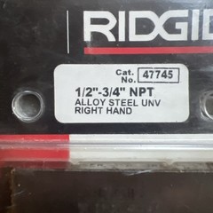 RIDGID 47745 1/2&Prime; to 3/4&Prime; &ndash; 14 NPT Universal Dies Alloy RH NEW