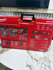 Milwaukee 2922-22 M18&trade;️ FORCE LOGIC&trade;️ Press Tool w/ ONE-KEY&trade;️ w/ 1/2&Prime;-2&Prime; CTS