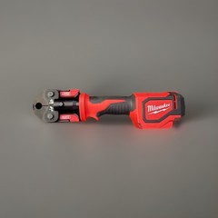 Milwaukee Short Throw Press Tool with 1/2 in PEX Crimping Jaw &ndash; Brand New