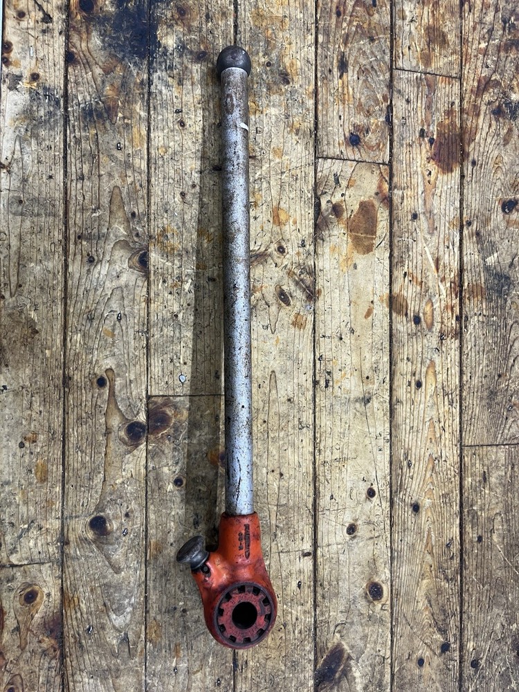 RIDGID 00-R Manual Pipe Threader with 1/2 in NPT Die Head, Right Hand