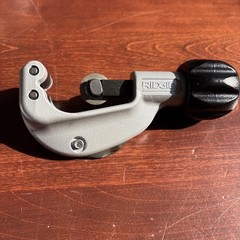 RIDGID No. 150 1/8&rdquo; To 1-1/8&rdquo; Constant Swing Tubing Cutter