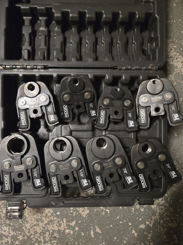 RIDGID Compact Press jaws for rls/zoomlock, Jaw sizes 3/8&Prime; to 1-3/8&Prime; Set