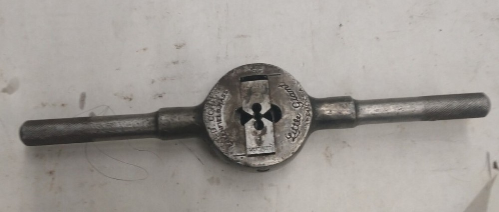 Little Giant &ndash; Adjustable Die Holder w/ 3/16&Prime; Adjustable Dies &ndash; Used