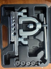 Pittsburgh Double Flaring Tool Kit 58641 45&deg; for 3/16&ndash;1/2 in Pipe Sizes