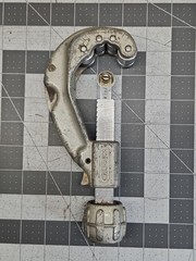Ridgid No. 205 Pipe Cutter 1/4&Prime;-2 3/8&Prime; Heavy Duty Aluminum Framed Plumbing Tool