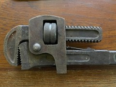 PENENS Corp. Chicago 18&Prime; Pipe Wrench &ndash; Drop Forged Steel #4118