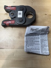 Milwaukee 49-16-2652S 1&Prime; IPS-IA Press Jaw for M18 FORCE LOGIC Press Tools