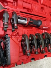 Milwaukee 2922-22 M18 Force Logic Press Tool/2x-5.0&rsquo;s BATTS(SHIPS FAST!!)