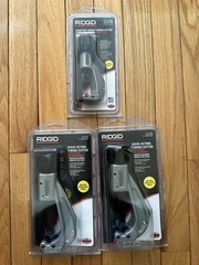 2 RIDGID QUICK ACTING TUBE CUTTER 31632 & 1 CONSTANT SWING CUTTER 31622