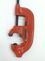 RIDGID MODEL 4-S HEAVY DUTY PIPE CUTTER 2&Prime; &ndash; 4&Prime; MANUAL PLUMBING TOOL USA 32840