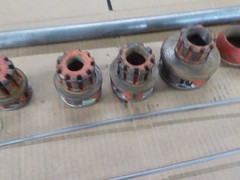 Ridgid Working 00R Pipe Threader w/6 Die 1&Prime;, 3/4&Prime;, 1/2&Prime;3 /8&Prime;, And Carrier