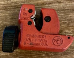 Milwaukee 48-22-4251 Mini Tubing Cutter 1/8&Prime; &ndash; 1-1/8&Prime;