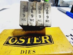 Oster Quad 7/8- 9 NC High Speed Bolt Die Set
